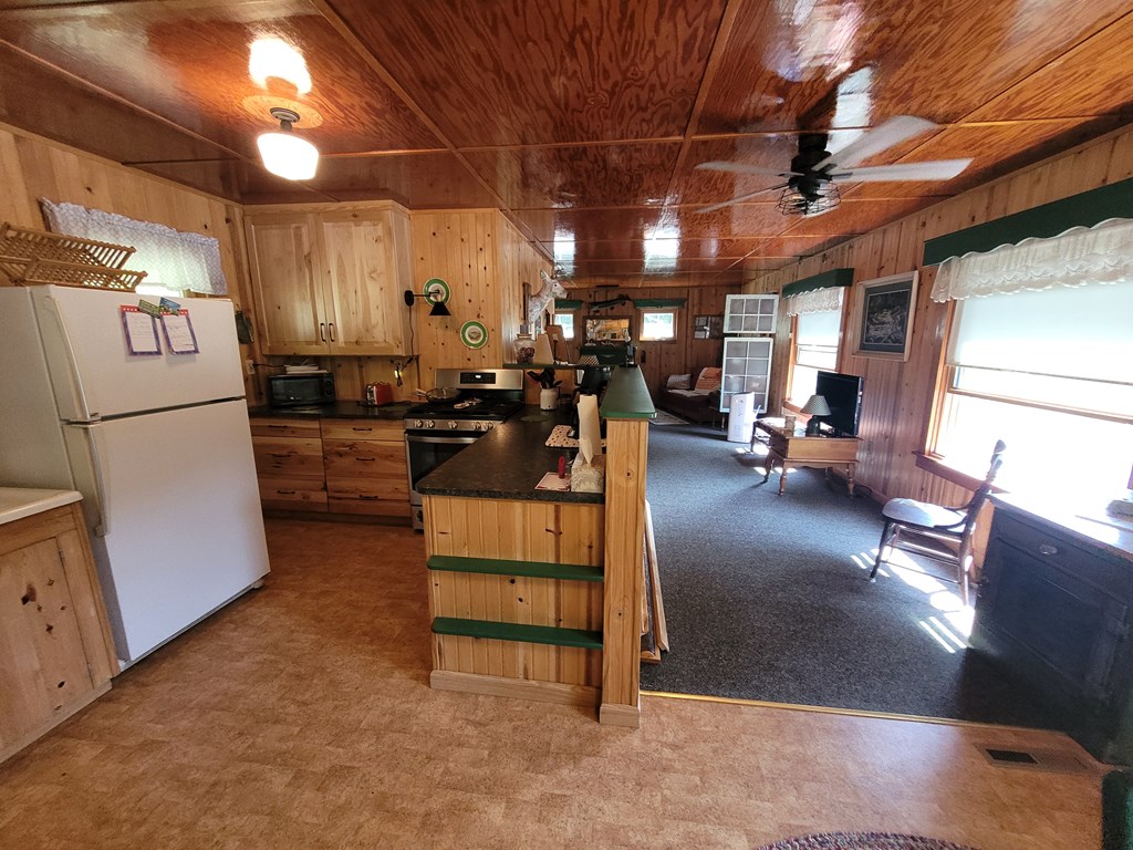 785 South Tunnel Road Kennerdell, PA 16374 - Photo 15 of 22 Gallery Image 15