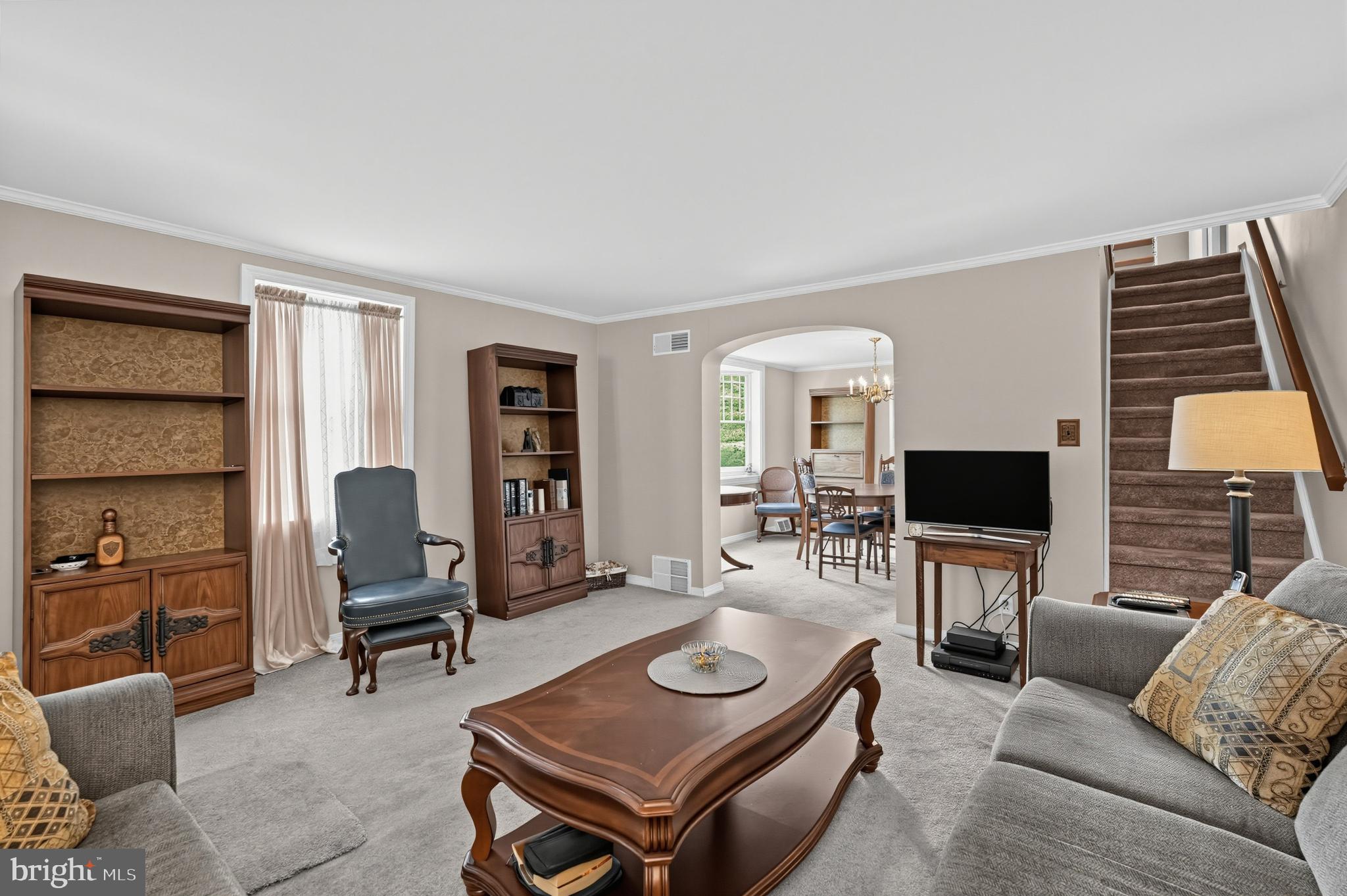 527 Overlook Road Philadelphia, PA 19128 - Photo 7 of 29 Gallery Image 7