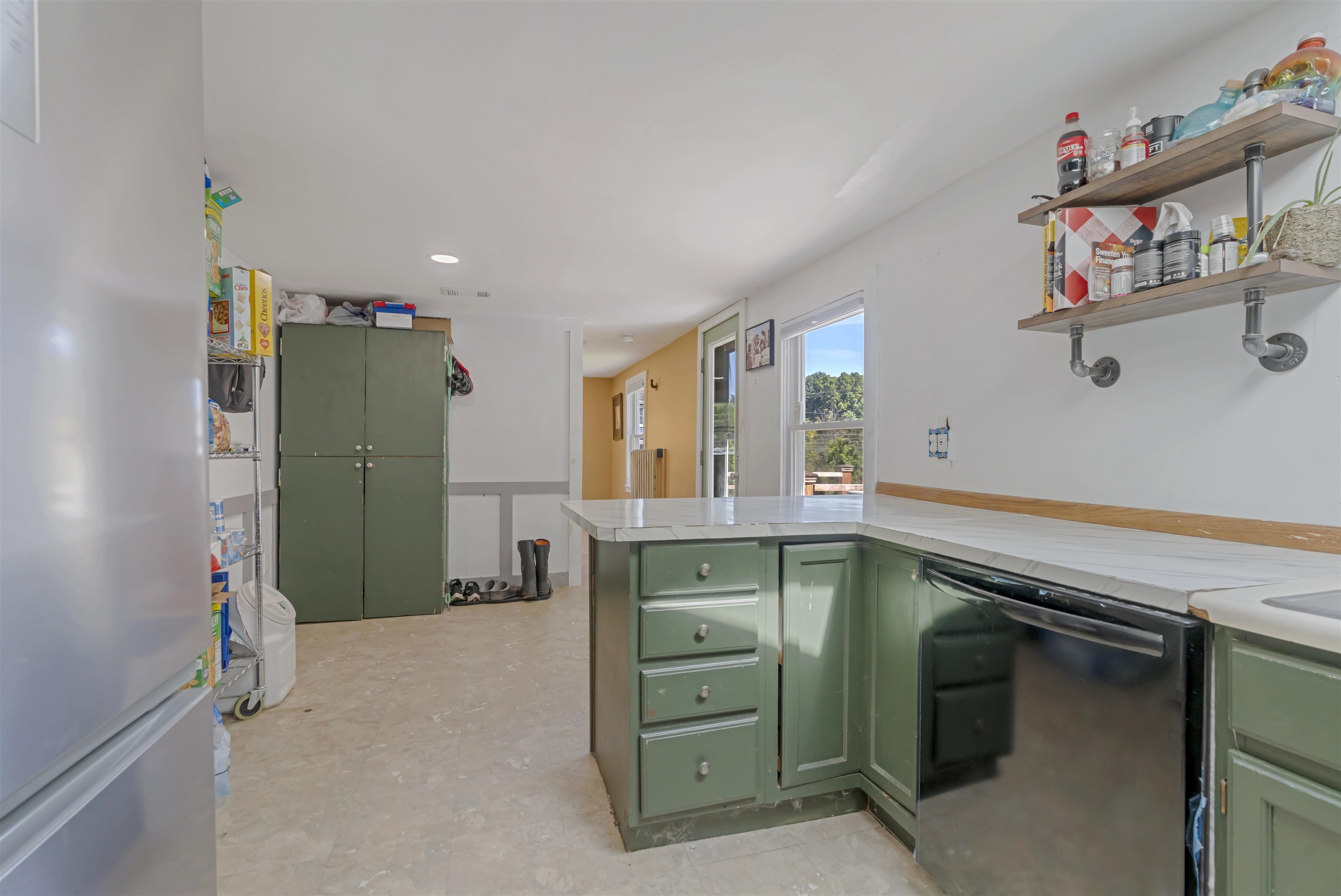93 Old Dover Point Road, Unit A Dover, NH 03820 - Photo 4 of 23 Gallery Image 4