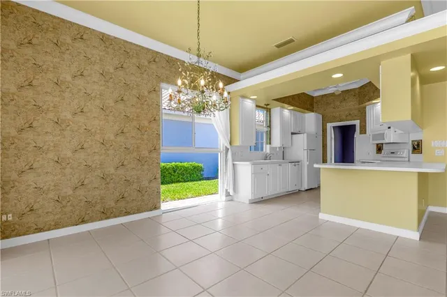 $675,000 | 3790 Whidbey Way, Naples, FL 34119