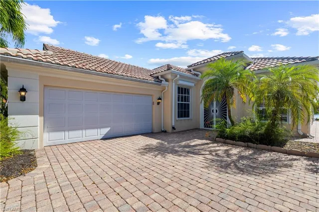 $675,000 | 3790 Whidbey Way, Naples, FL 34119