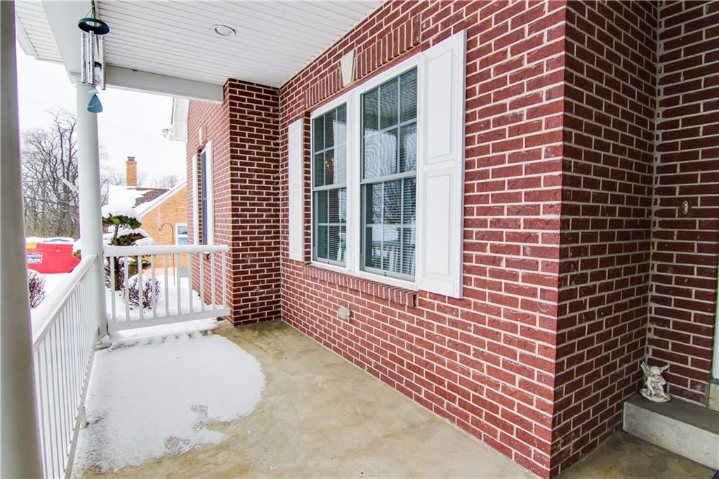 15 Revo Road Baldwin, PA 15236 - Photo 2 of 25 Gallery Image 2