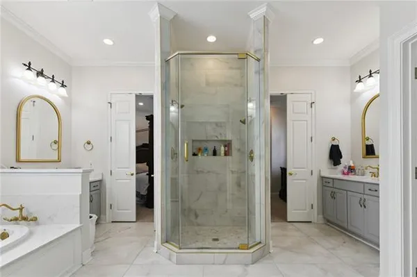 $579,900 | 3501 Lake Kristin Drive, Gretna, LA 70056