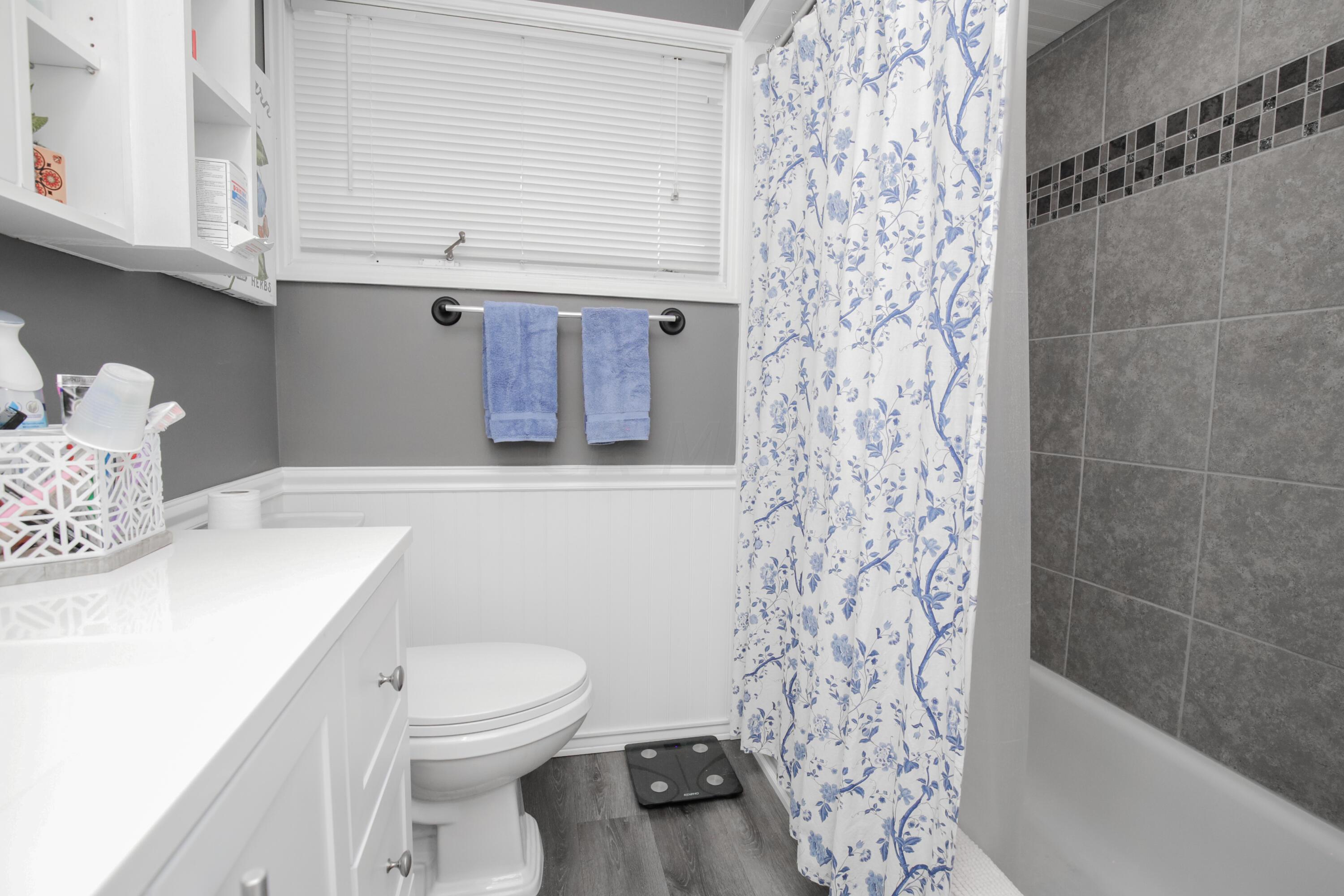 4557 Grimsby Road Columbus, OH 43227 - Photo 13 of 43 Gallery Image 13