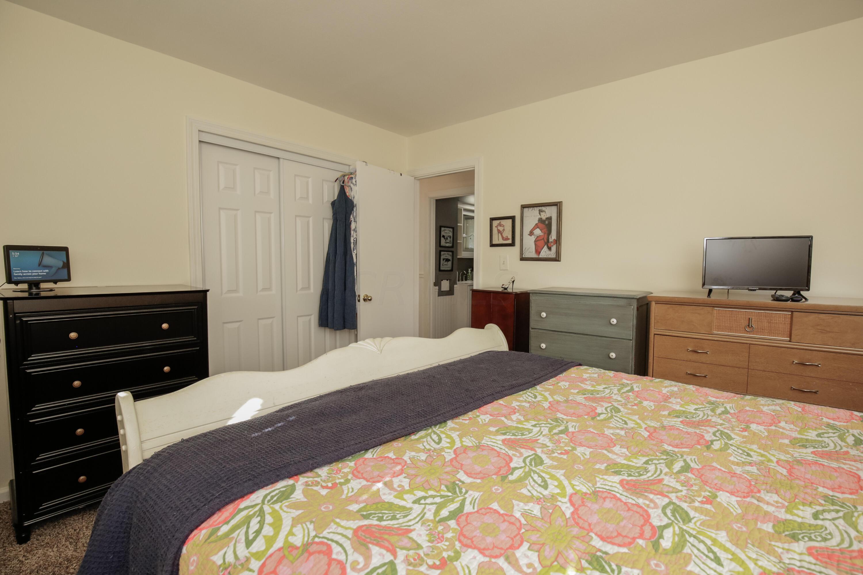 4557 Grimsby Road Columbus, OH 43227 - Photo 19 of 43 Gallery Image 19