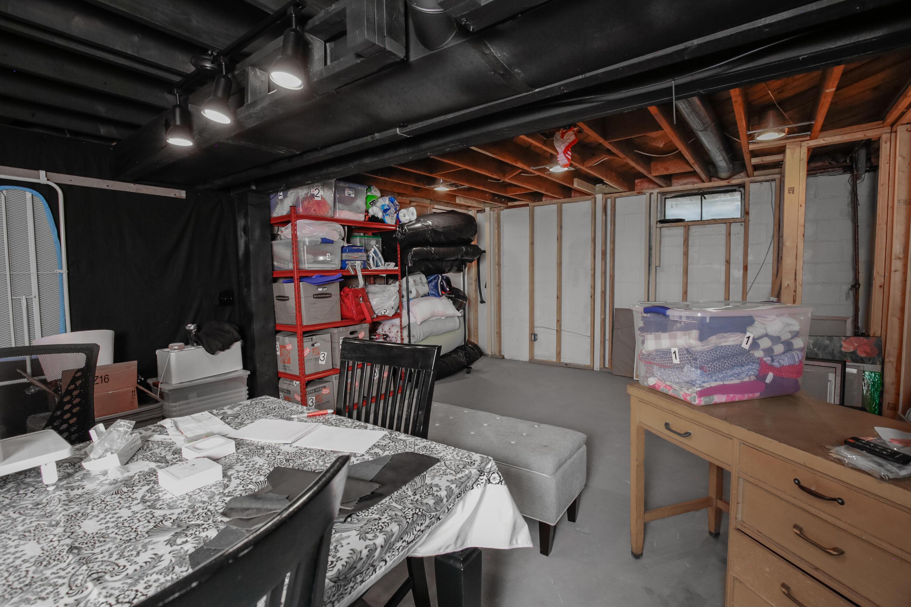 4557 Grimsby Road Columbus, OH 43227 - Photo 27 of 43 Gallery Image 27
