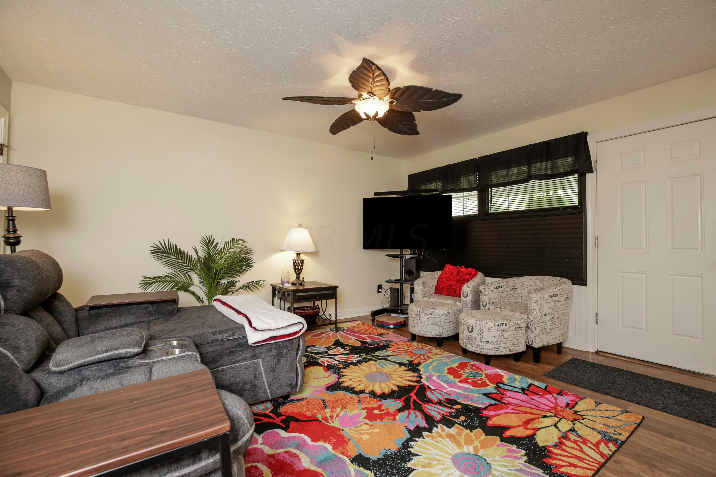 4557 Grimsby Road Columbus, OH 43227 - Photo 3 of 43 Gallery Image 3
