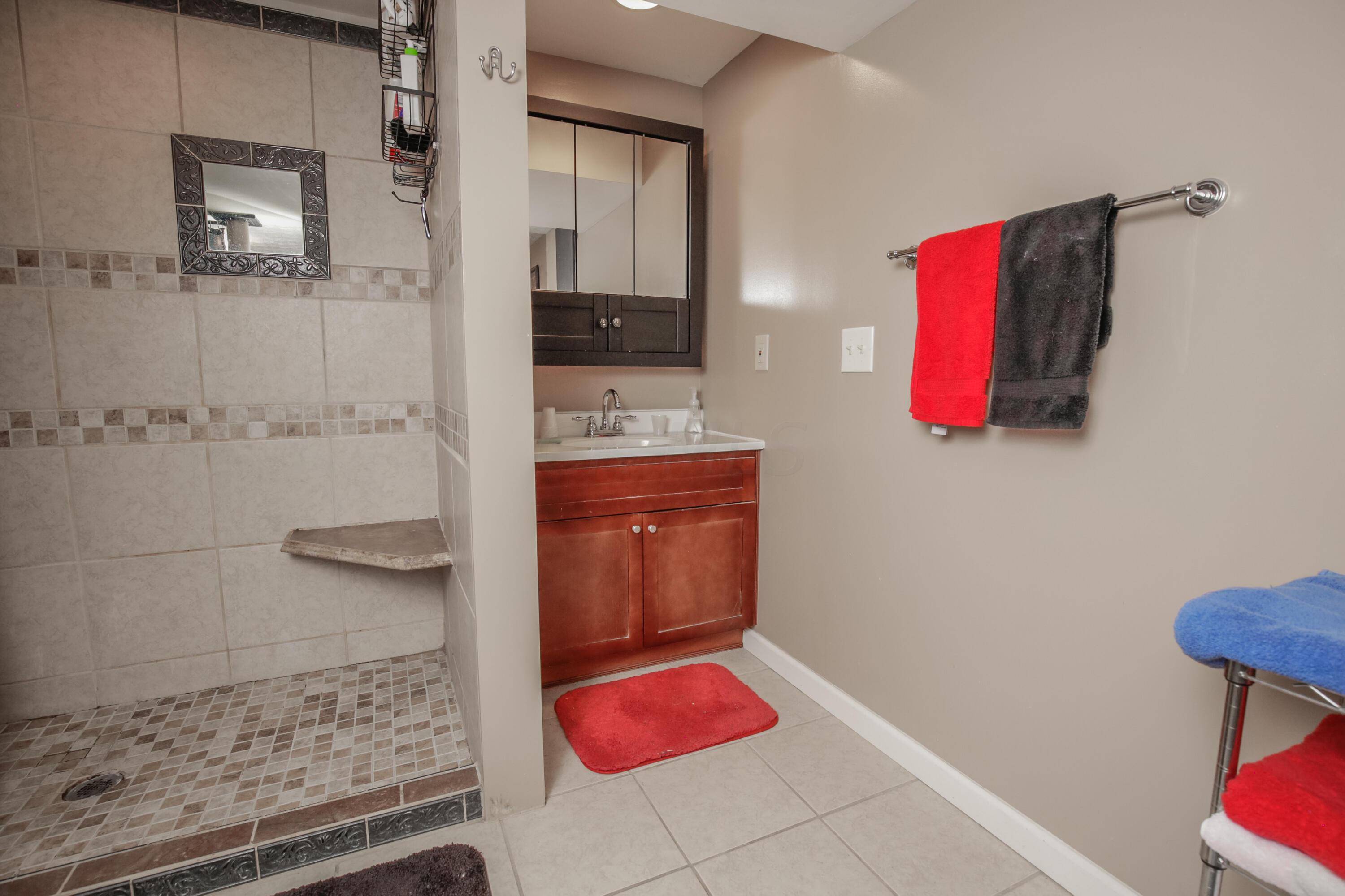 4557 Grimsby Road Columbus, OH 43227 - Photo 32 of 43 Gallery Image 32