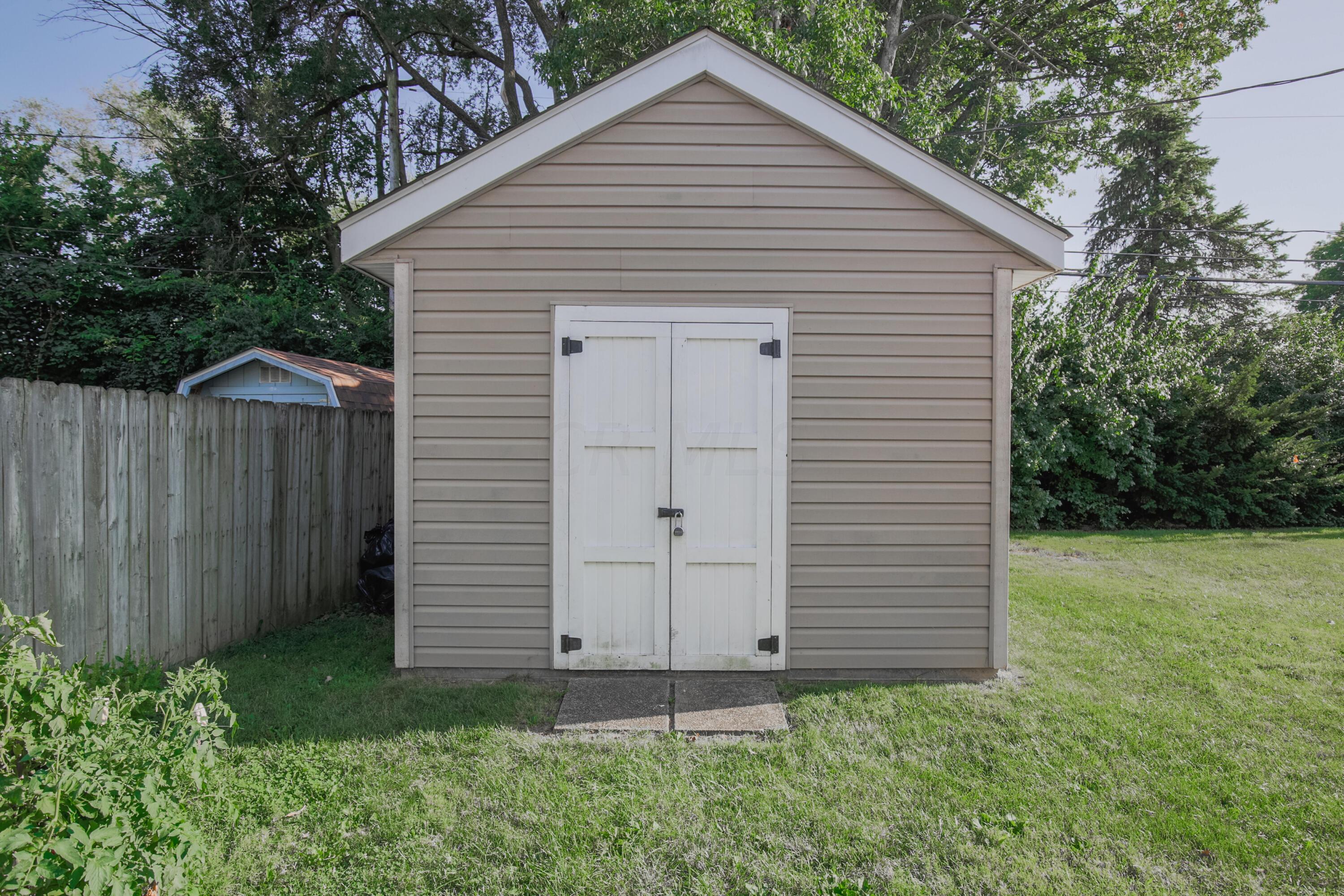 4557 Grimsby Road Columbus, OH 43227 - Photo 36 of 43 Gallery Image 36