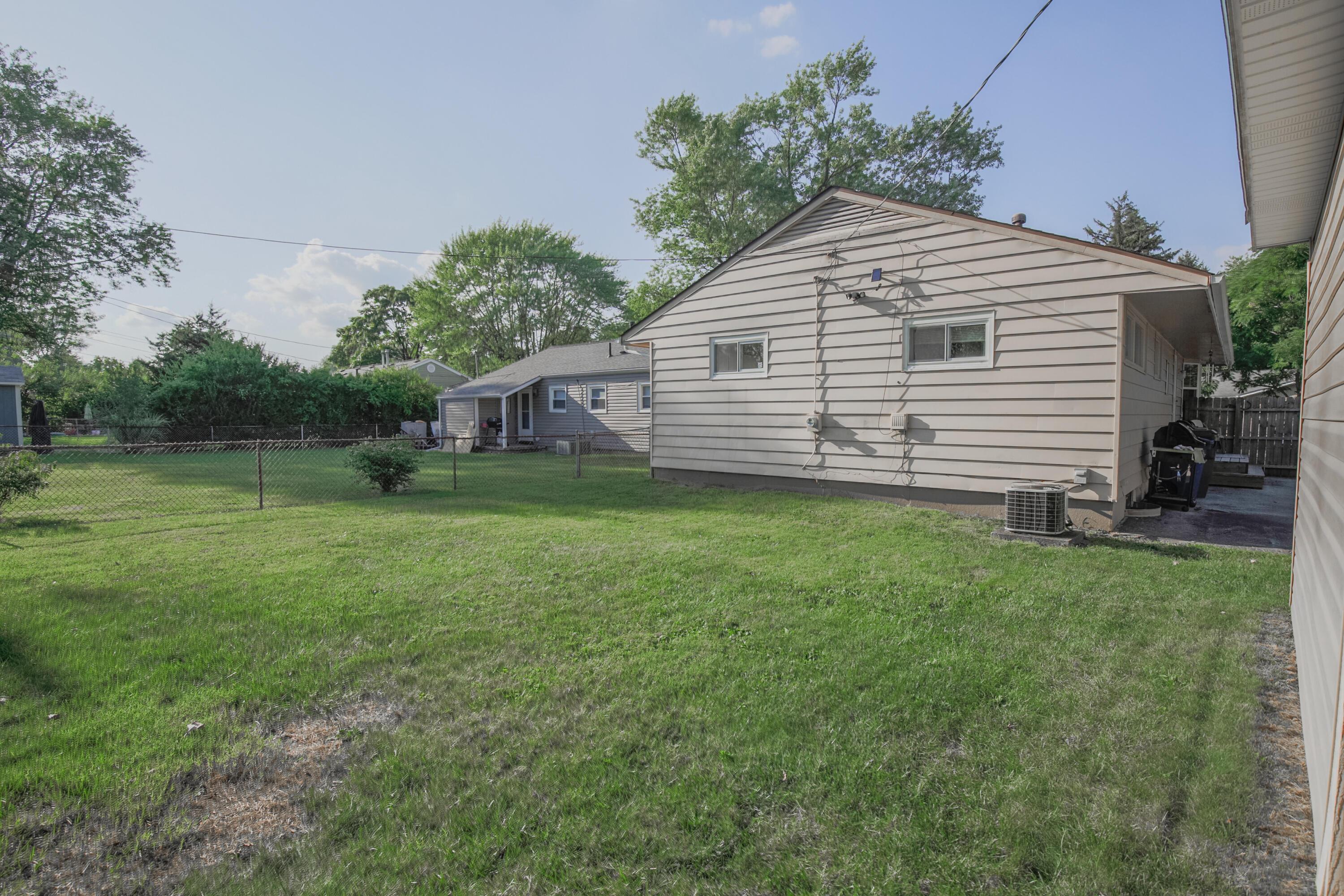 4557 Grimsby Road Columbus, OH 43227 - Photo 38 of 43 Gallery Image 38