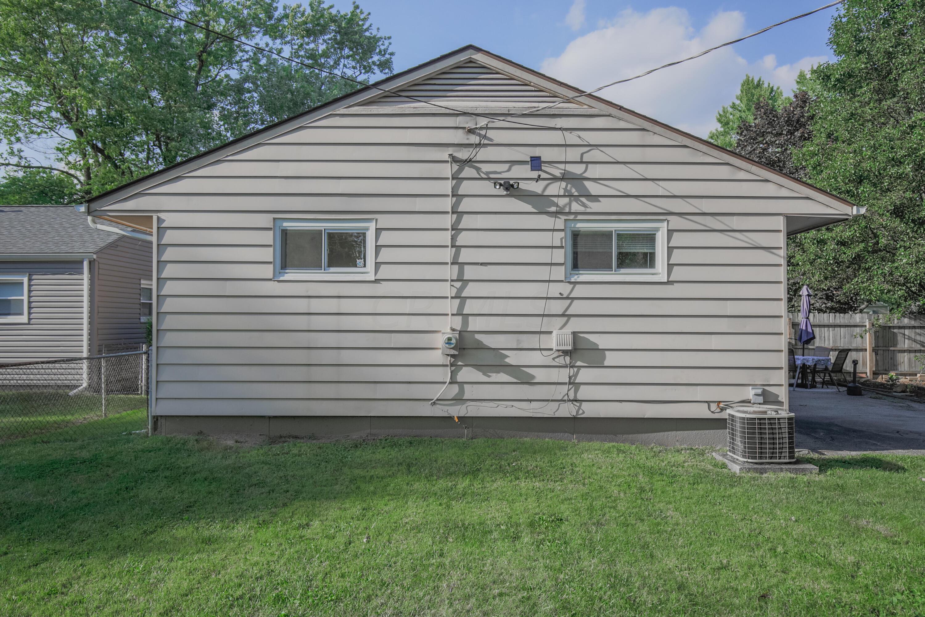 4557 Grimsby Road Columbus, OH 43227 - Photo 39 of 43 Gallery Image 39
