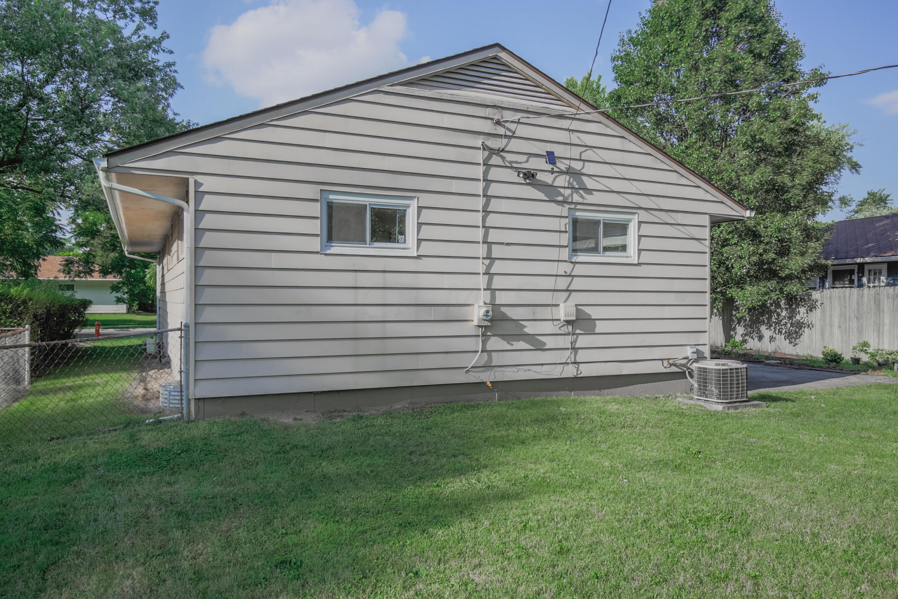 4557 Grimsby Road Columbus, OH 43227 - Photo 41 of 43 Gallery Image 41