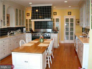 5997 Vera Cruz Road Center Valley, PA 18034 - Photo 3 of 5 Gallery Image 3