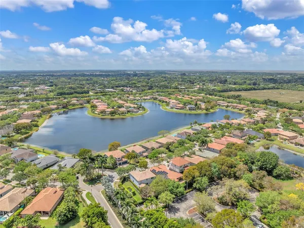 $6,000 | 19381 Stonebrook Street, Weston, FL 33332