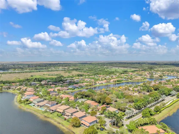 $6,000 | 19381 Stonebrook Street, Weston, FL 33332