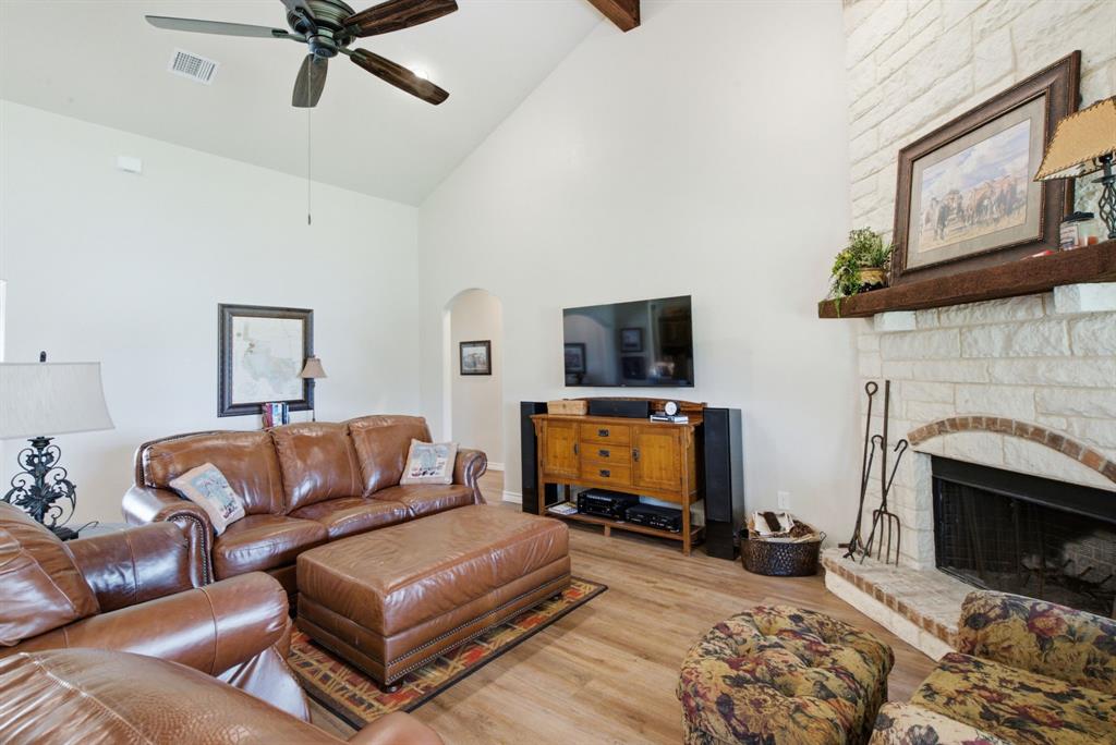640 Sunfish Point Bluff Dale, TX 76433 - Photo 14 of 39