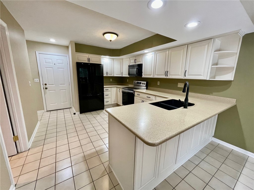 48 Colonial Circle Perinton, NY 14450 - Photo 15 of 50 Kitchen