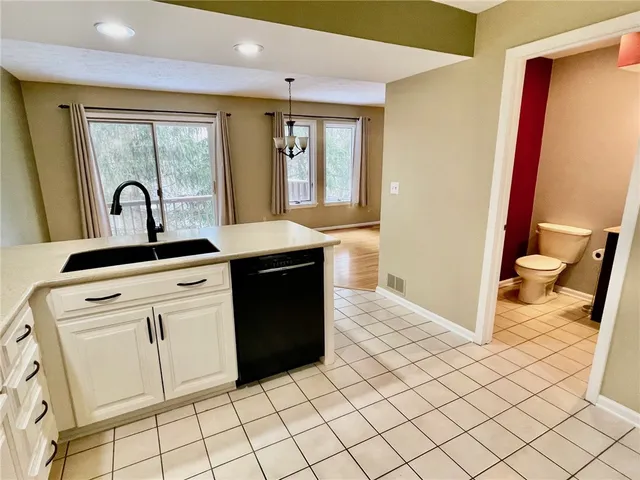 $2,750 | 48 Colonial Circle, Perinton, NY 14450