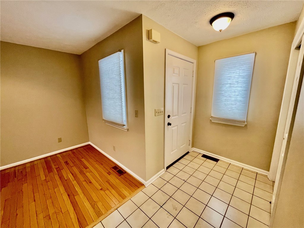 48 Colonial Circle Perinton, NY 14450 - Photo 3 of 50 Foyer