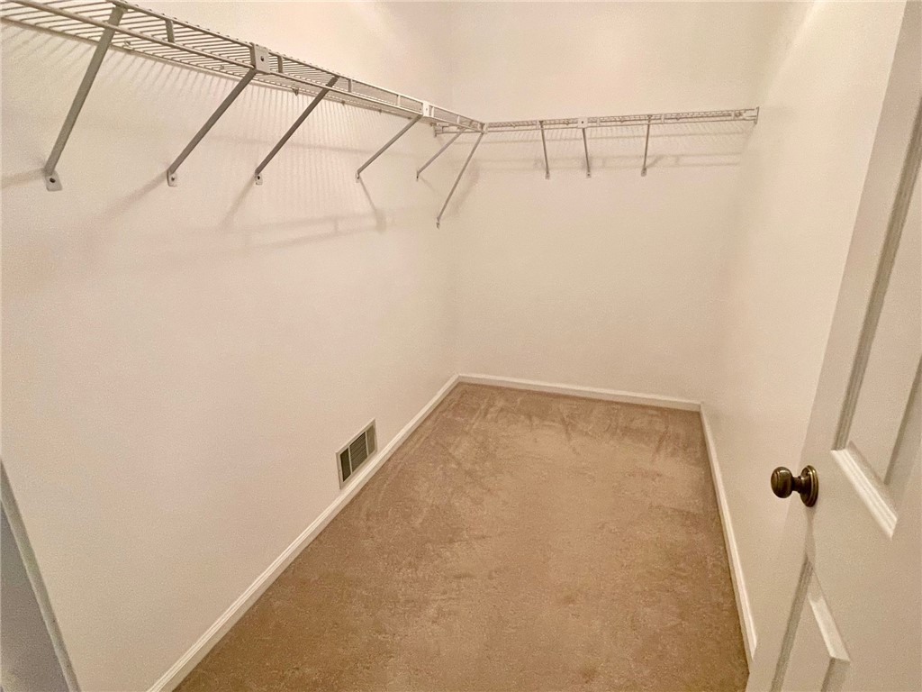 48 Colonial Circle Perinton, NY 14450 - Photo 31 of 50 Priimary Bedroom Closet