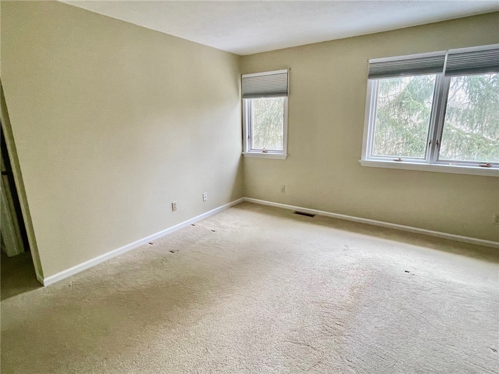 48 Colonial Circle Perinton, NY 14450 - Photo 34 of 50 Primary Bedroom