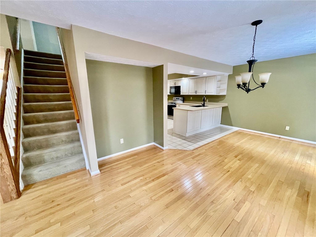 48 Colonial Circle Perinton, NY 14450 - Photo 10 of 50 Dining Room