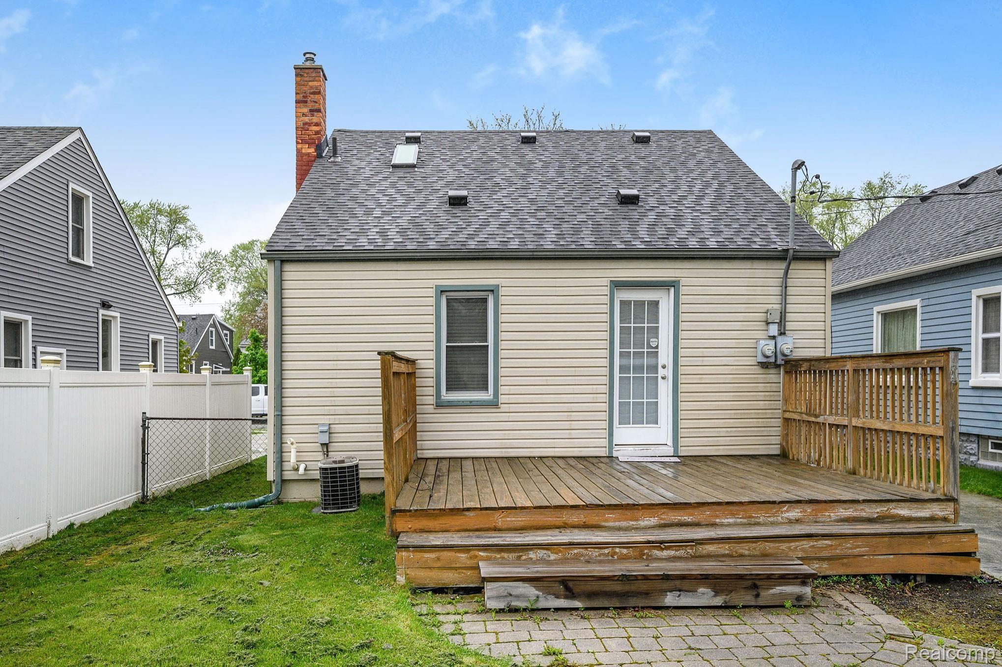 983 Harvard Road Berkley, MI 48072 - Photo 36 of 42 983-Harvard-Road_5.jpg