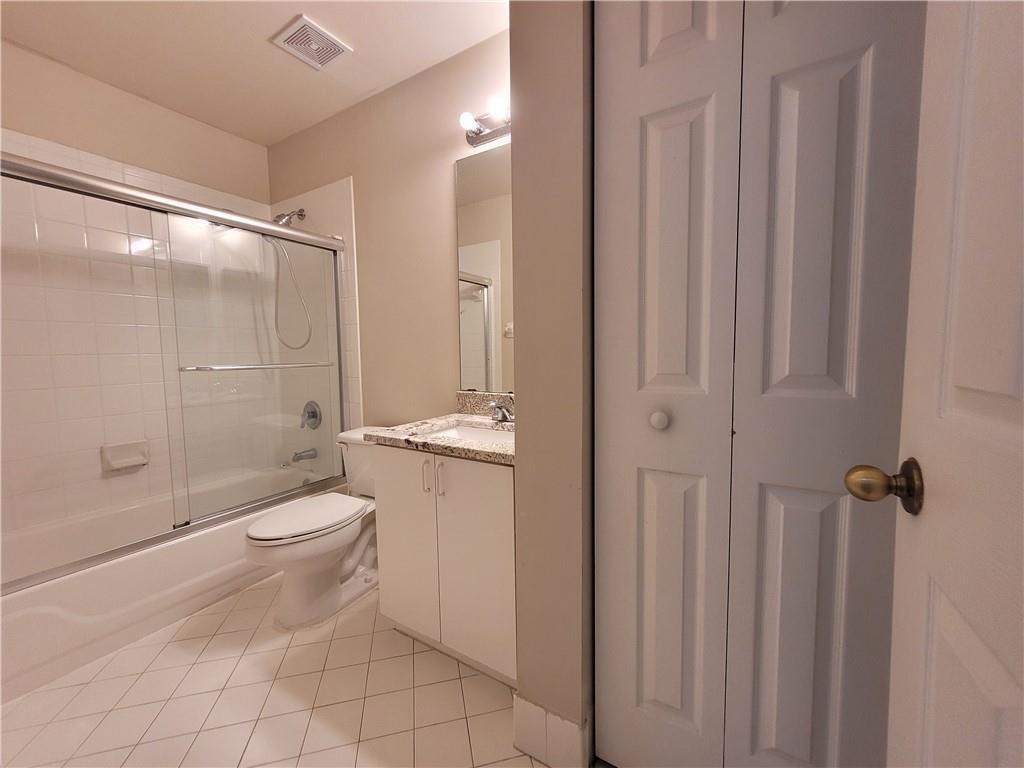 4723 Southwest 14th Street Deerfield Beach, FL 33442 - Photo 13 of 28 32