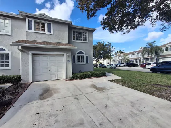 $3,100 | 4723 Southwest 14th Street, Deerfield Beach, FL 33442