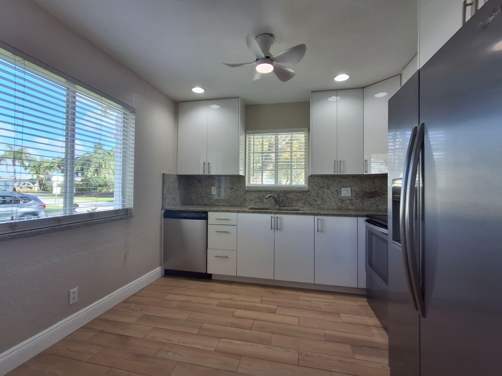 4723 Southwest 14th Street Deerfield Beach, FL 33442 - Photo 5 of 28 10