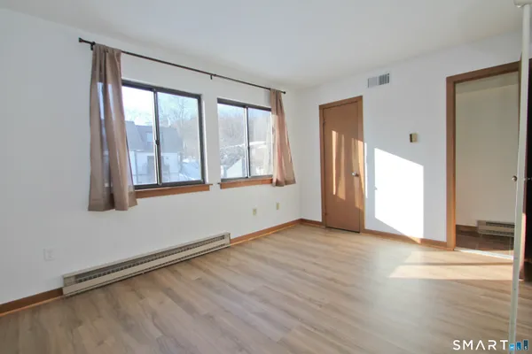 $2,000 | 29 Salmon Run, Unit 29, Suffield, CT 06078