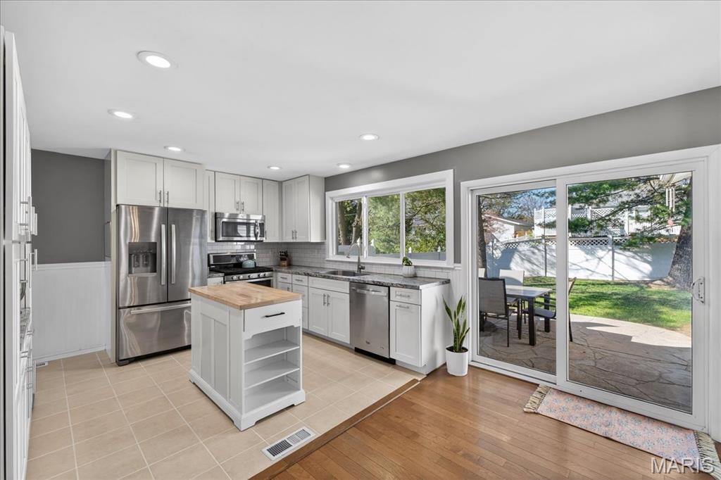 365 Palermo Drive Ballwin, MO 63021 - Photo 9 of 35