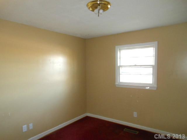 3517 Linwood Road Gastonia, NC 28052 - Photo 9 of 13 Gallery Image 9