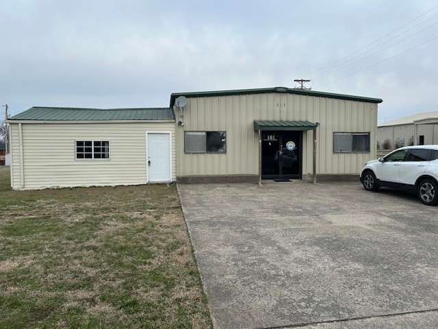 181 State Line Road Oak Grove, KY 42262 - Photo 1 of 12