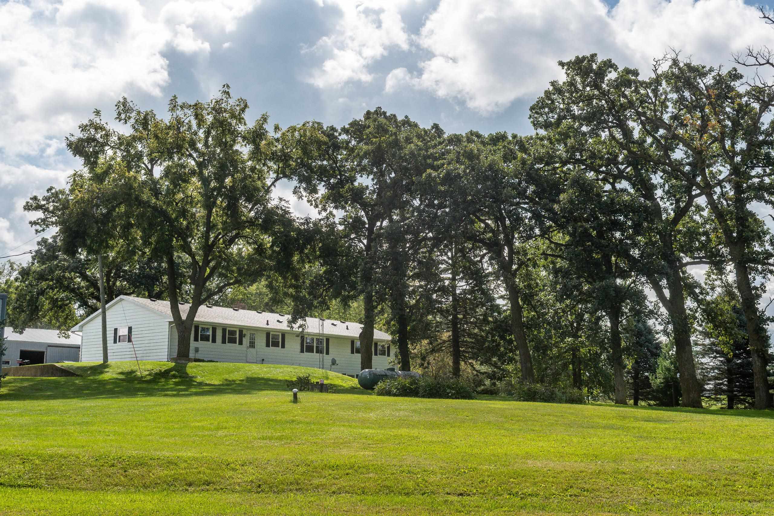 2542 County Rd P Road Verona, WI 53593 - Photo 25 of 103