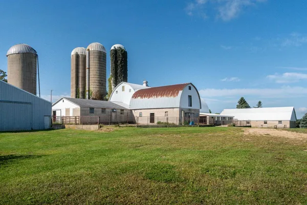 $1,775,000 | 2542 County Rd P Road, Verona, WI 53593