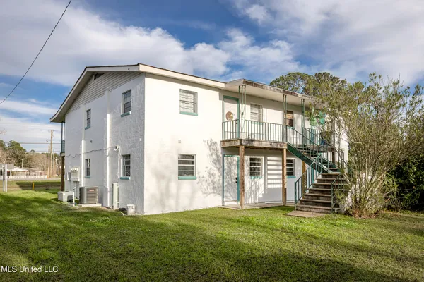 $850 | 8429 Highway 613, Unit 3, Moss Point, MS 39562