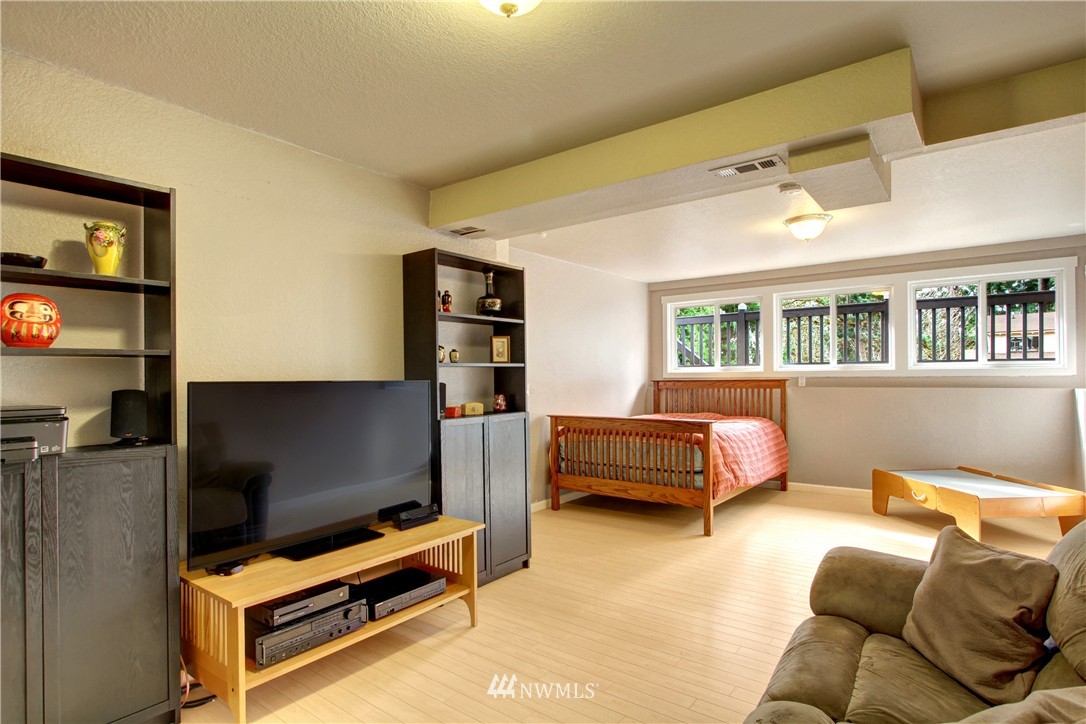 20915 28th Avenue Southeast Bothell, WA 98021 - Photo 14 of 20