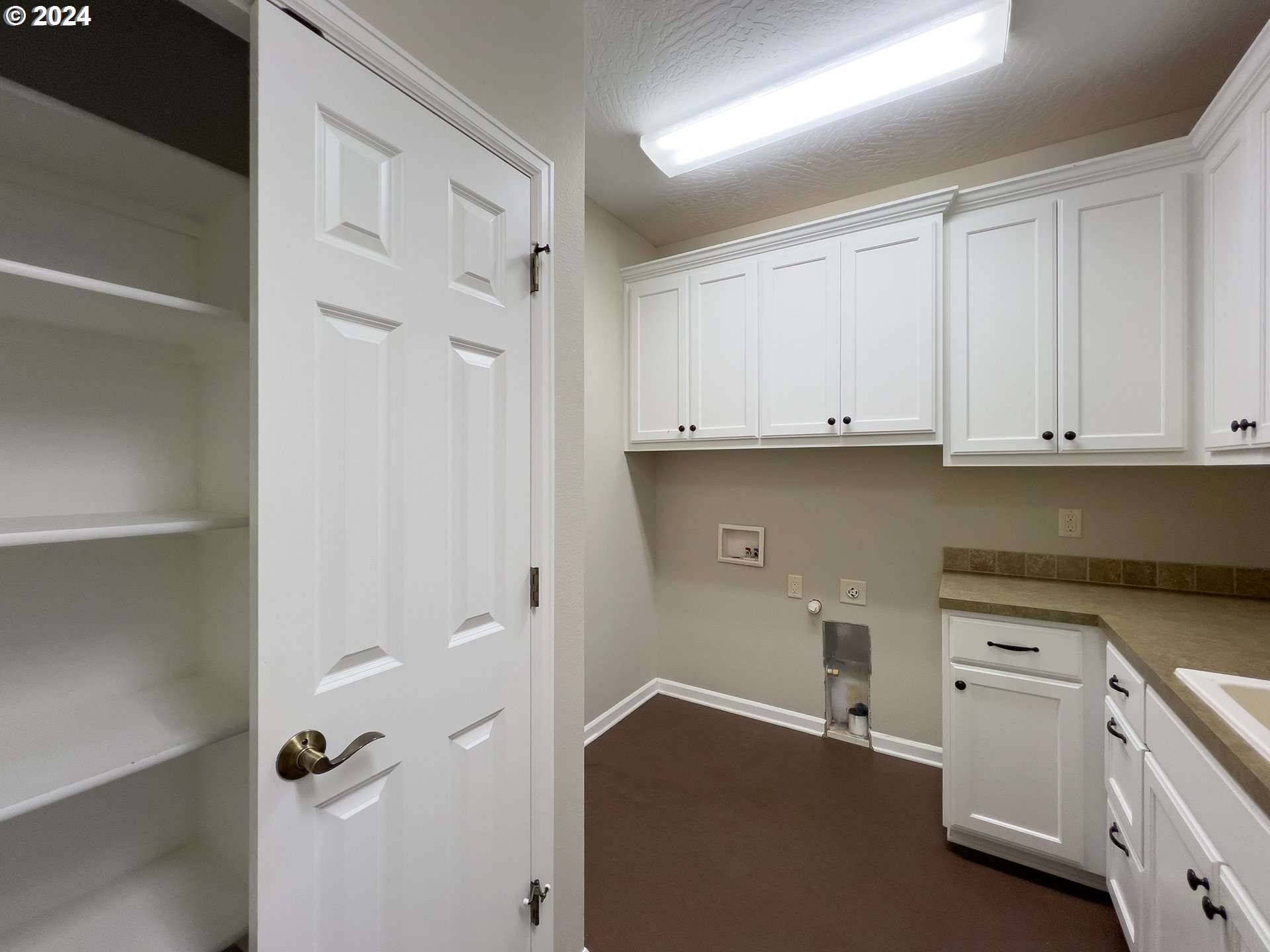 790 Pine View Court Eugene, OR 97405 - Photo 33 of 47