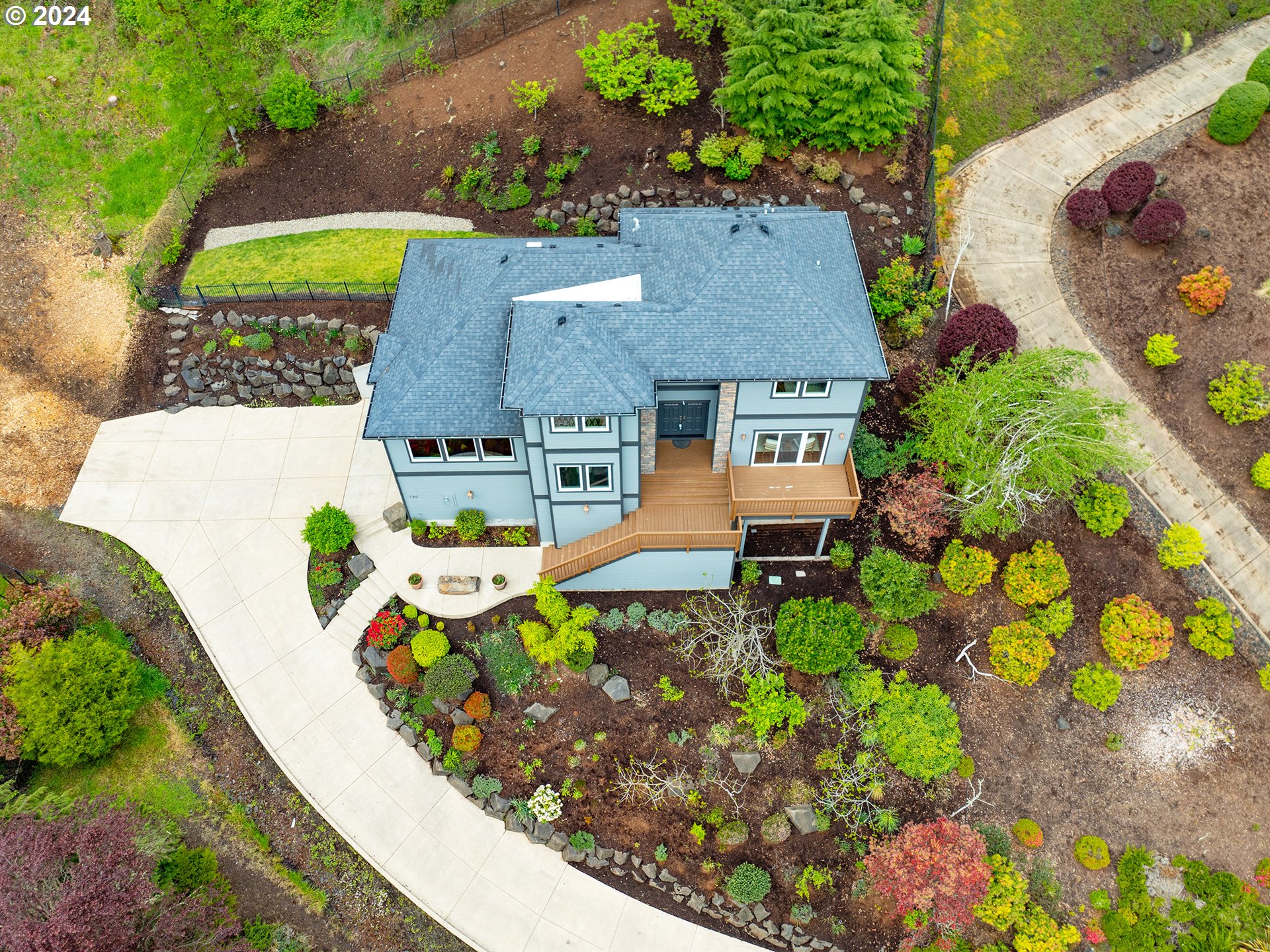 790 Pine View Court Eugene, OR 97405 - Photo 45 of 47