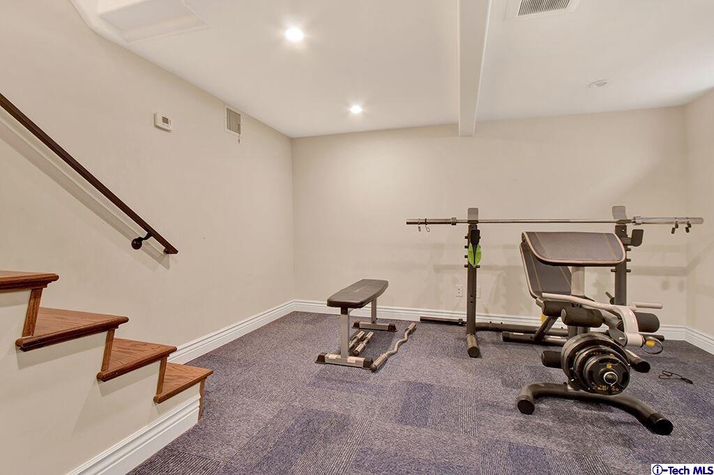 1710 West Kenneth Road Glendale, CA 91201 - Photo 19 of 26 Gallery Image 19
