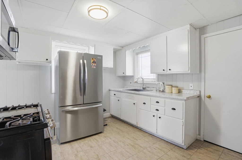 55 Addison Avenue Lynn, MA 01902 - Photo 4 of 41