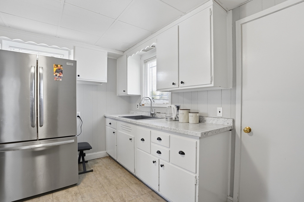 55 Addison Avenue Lynn, MA 01902 - Photo 5 of 41