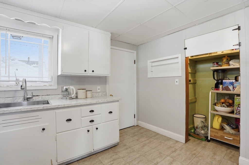 55 Addison Avenue Lynn, MA 01902 - Photo 6 of 41