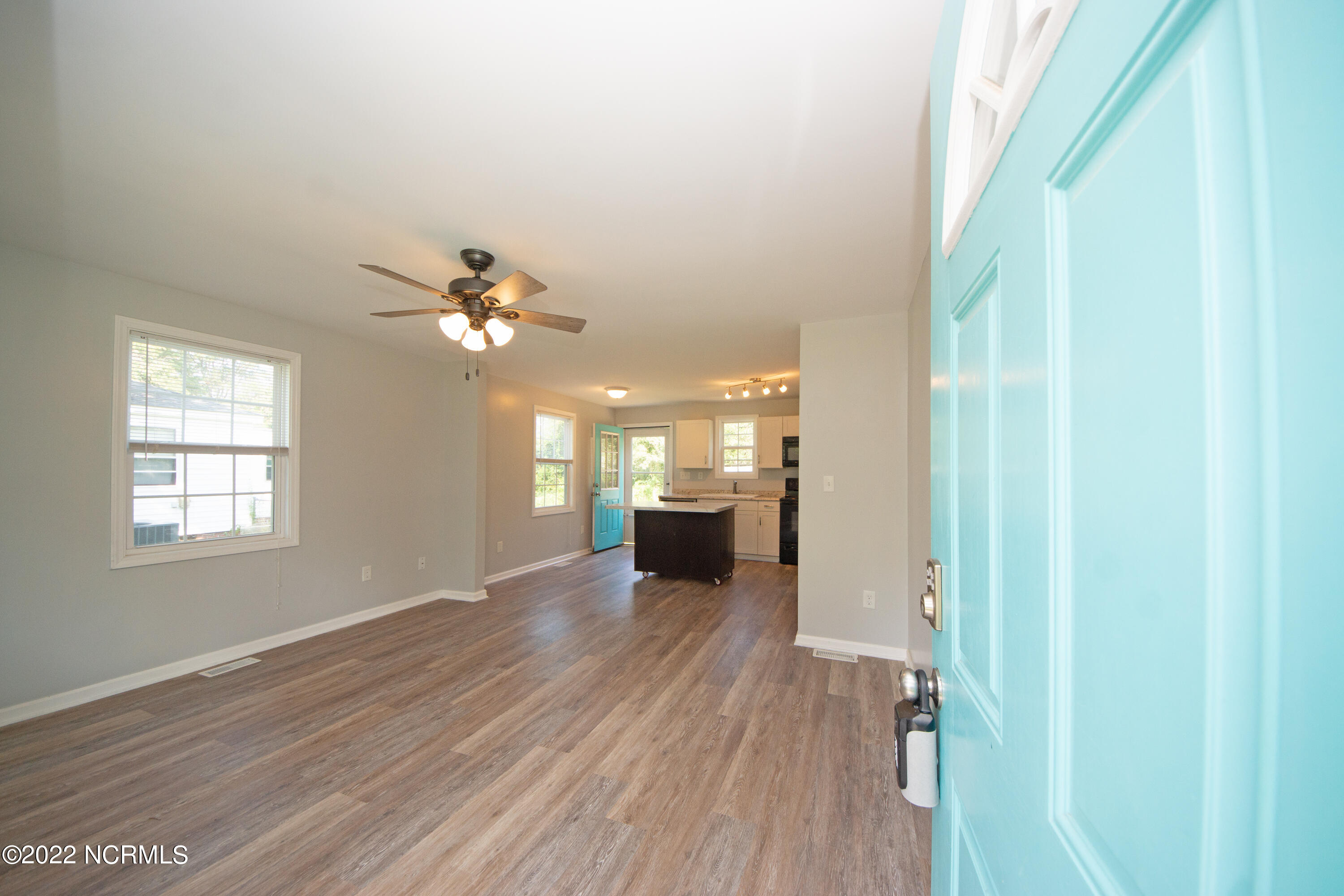 214 Kenneth Boulevard Havelock, NC 28532 - Photo 7 of 35 DSC05688