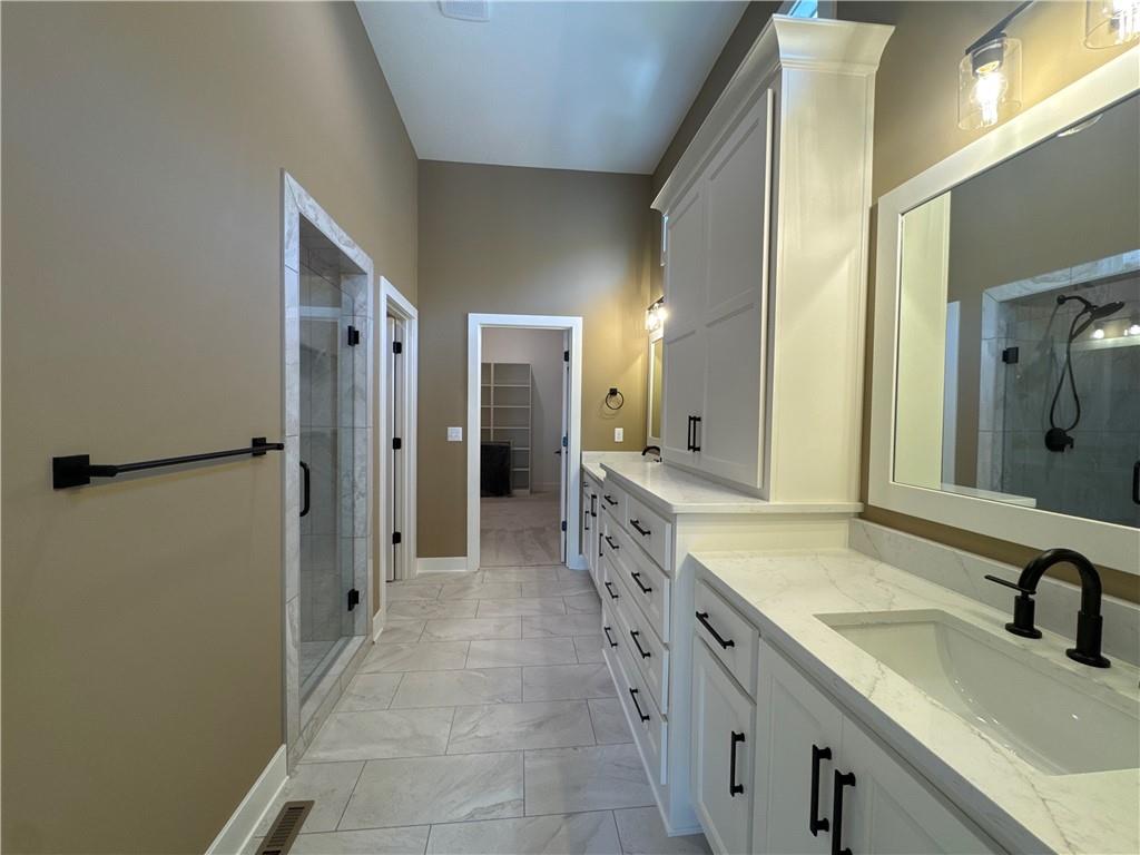 4815 Northwest Martin Street Riverside, MO 64150 - Photo 10 of 24