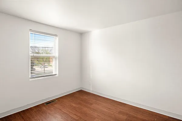 $1,450 | 825 East Wilson Street, Unit 2, Batavia, IL 60510