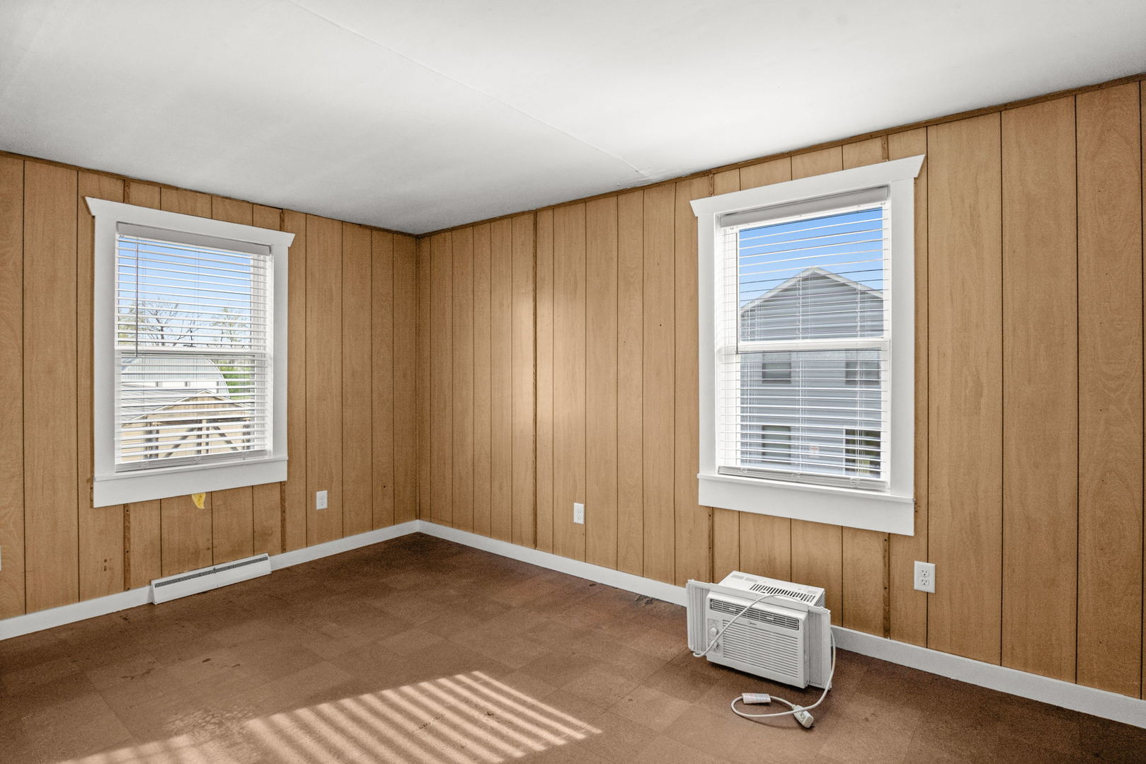 827 East Wilson Street, Unit B Batavia, IL 60510 - Photo 10 of 17 a living room with furniture and a window