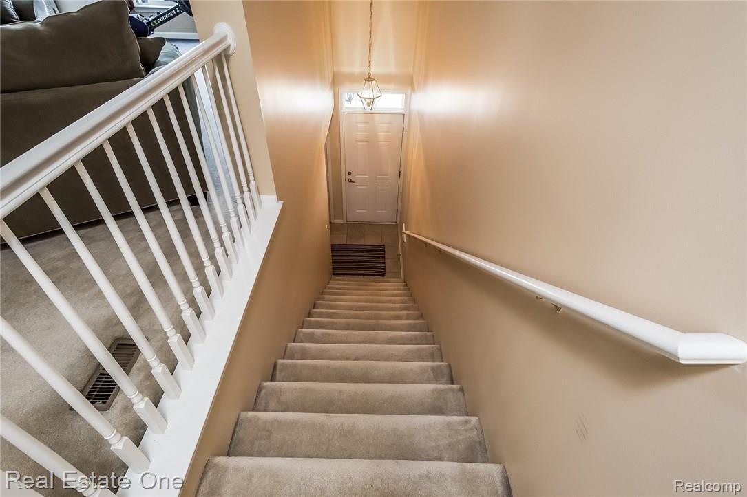 3635 Tremonte Circle, Unit 251 Rochester, MI 48306 - Photo 23 of 38 023-Landing-2411528-medium.jpg