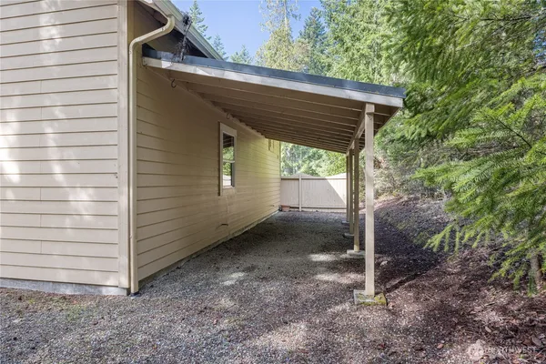 $1,799,950 | 11 East Mindy Lane, Sequim, WA 98382